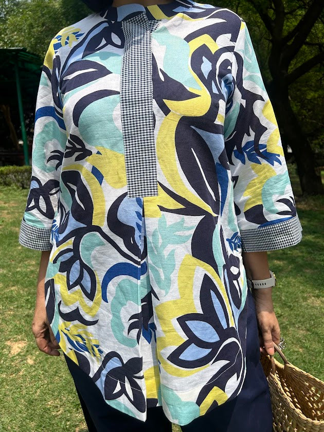 Abstract Linen Top And Cotton Pleated Pants