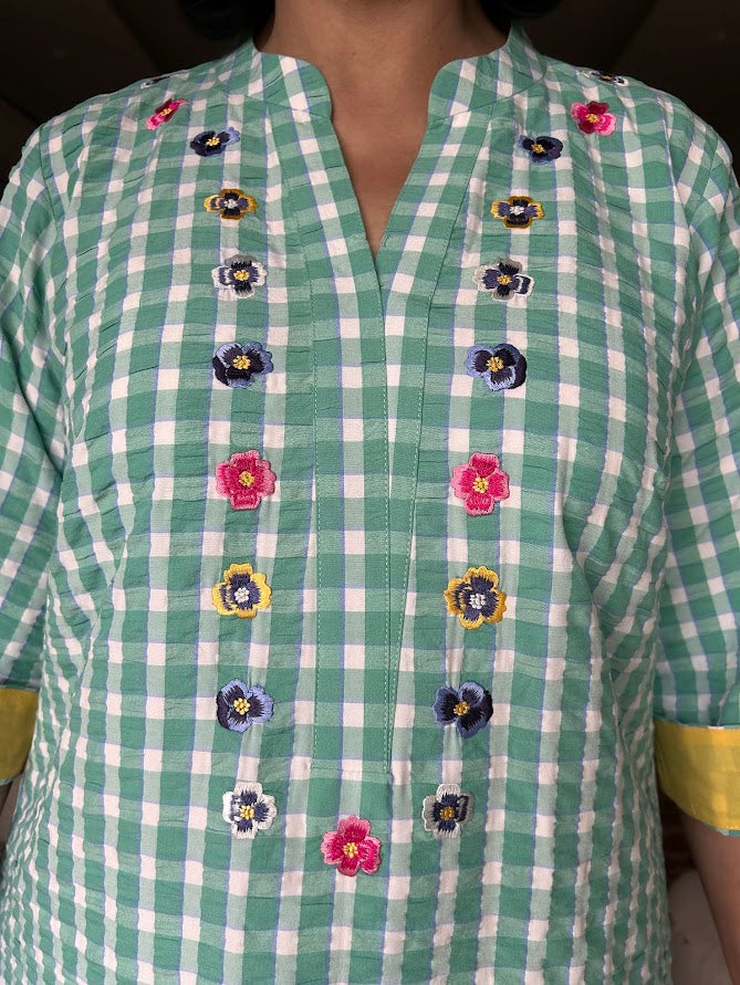 Pansy Garden Top