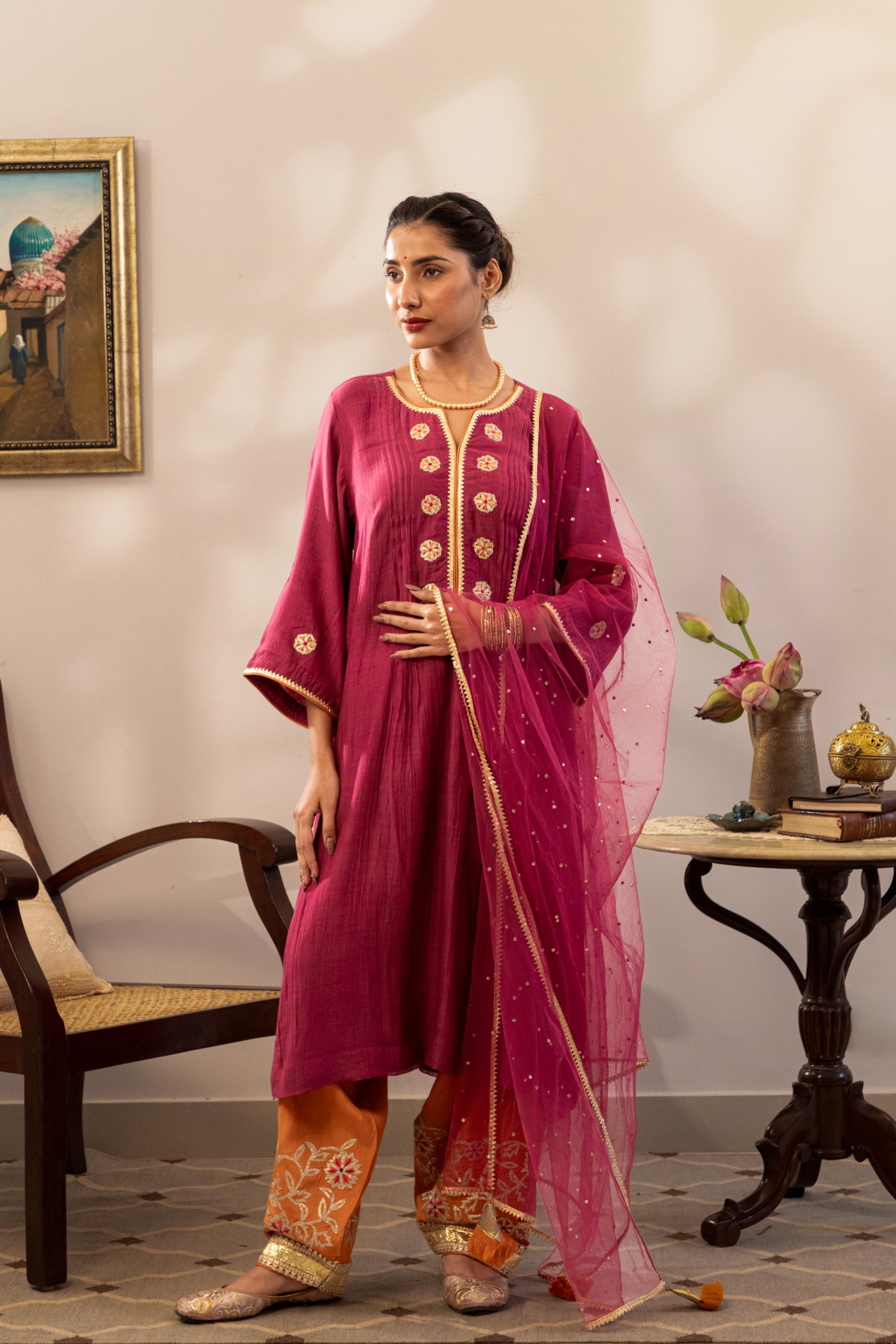 Sanduk Wine Kurta Set