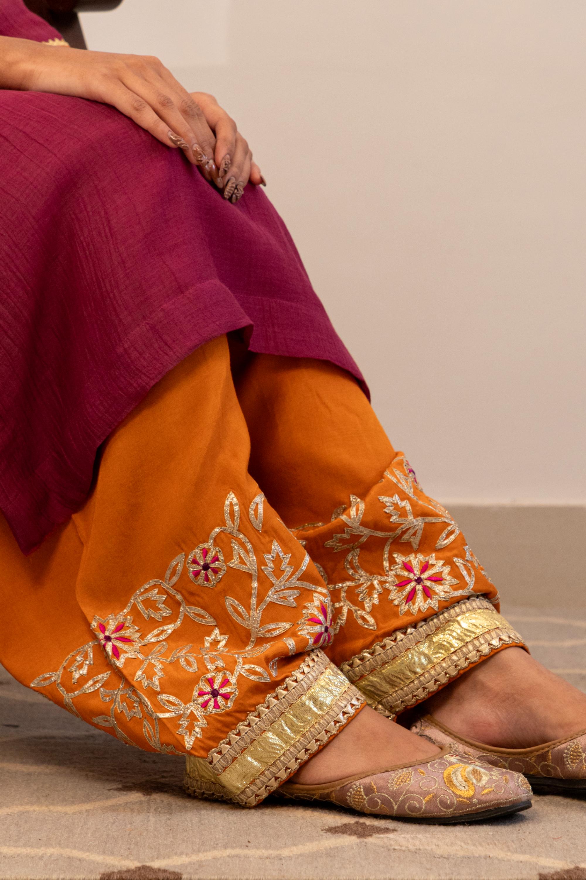 Sanduk Wine Kurta Set