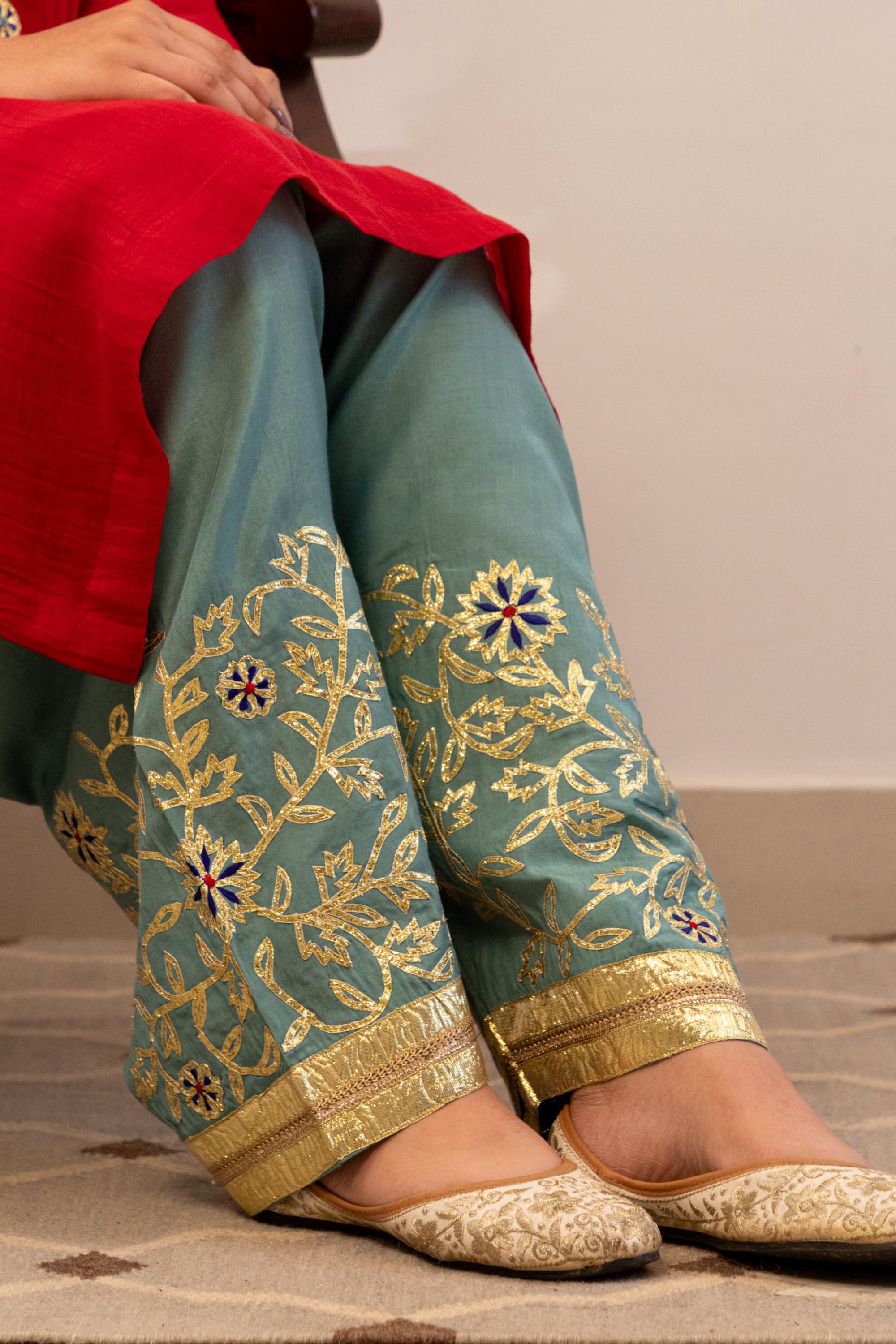 Sanduk Lal Kurta Set