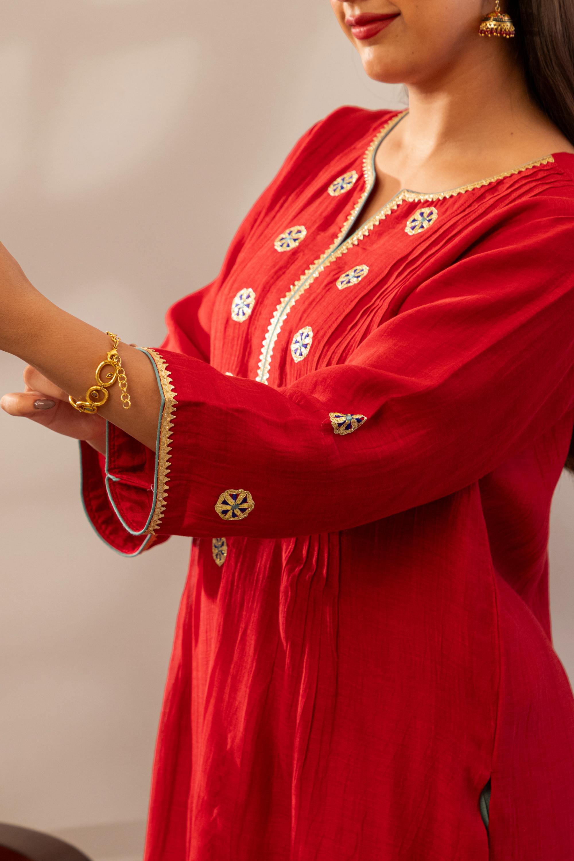 Sanduk Lal Kurta Set