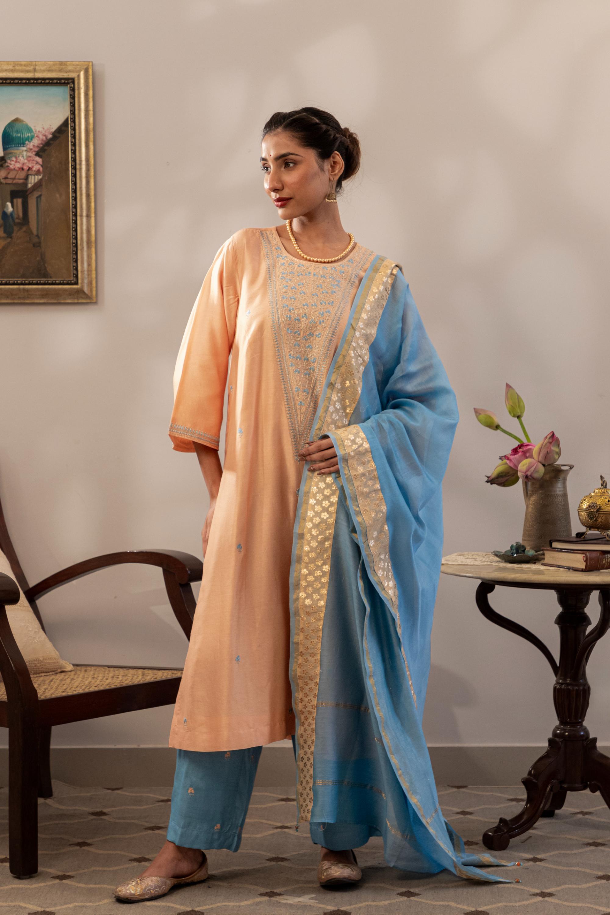 Chand Sunheri Kurta Set