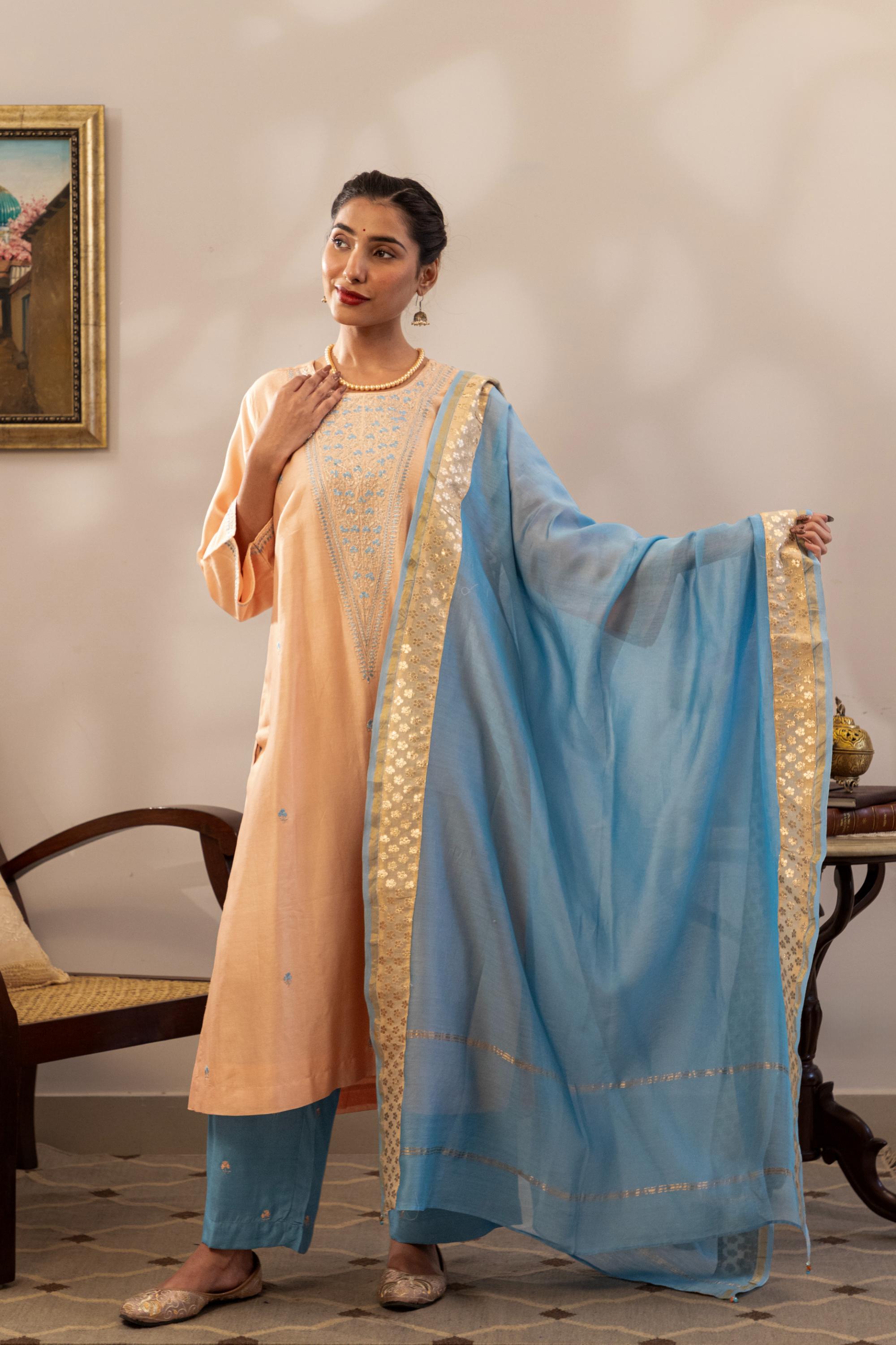 Chand Sunheri Kurta Set