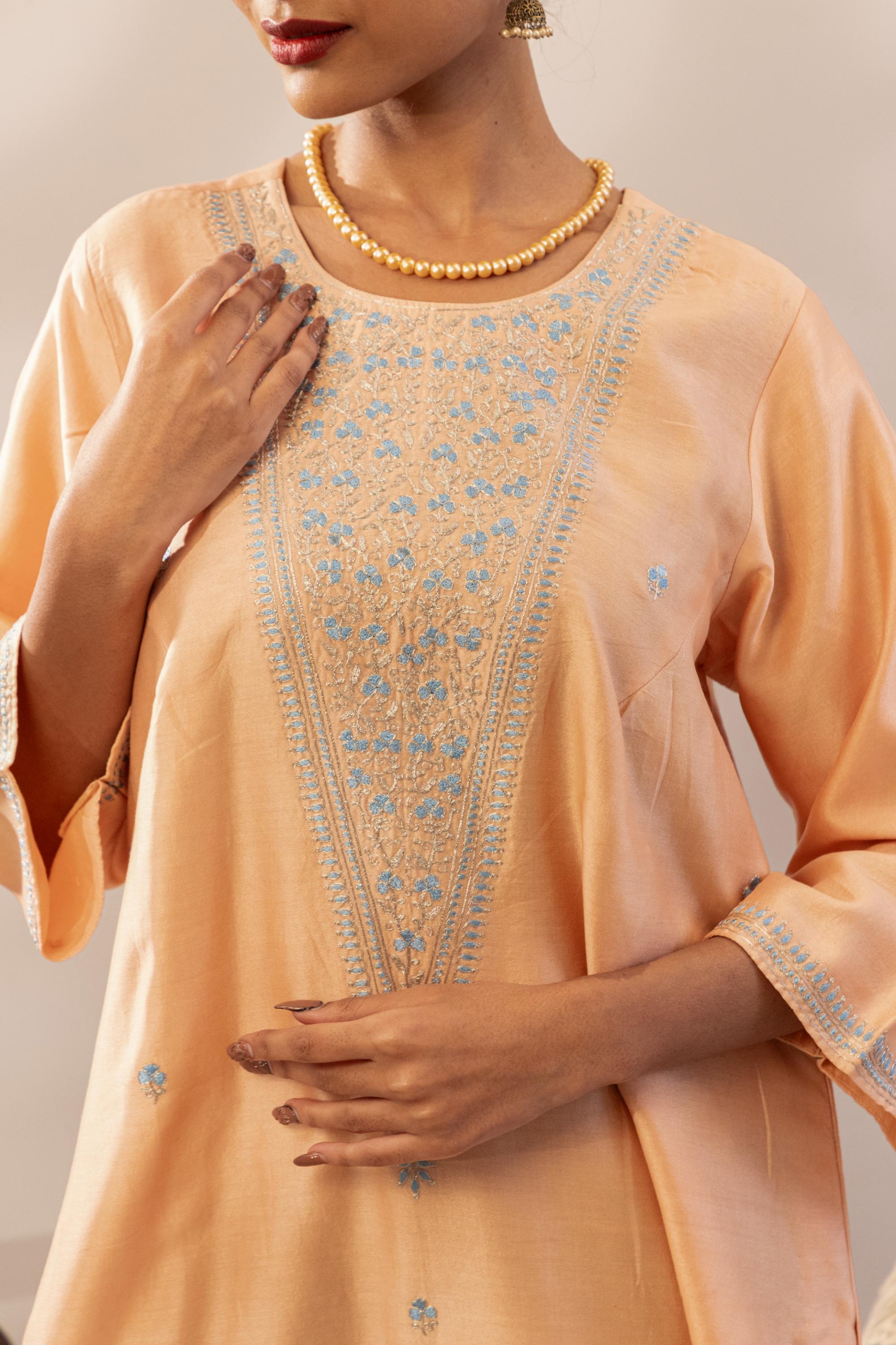 Chand Sunheri Kurta Set