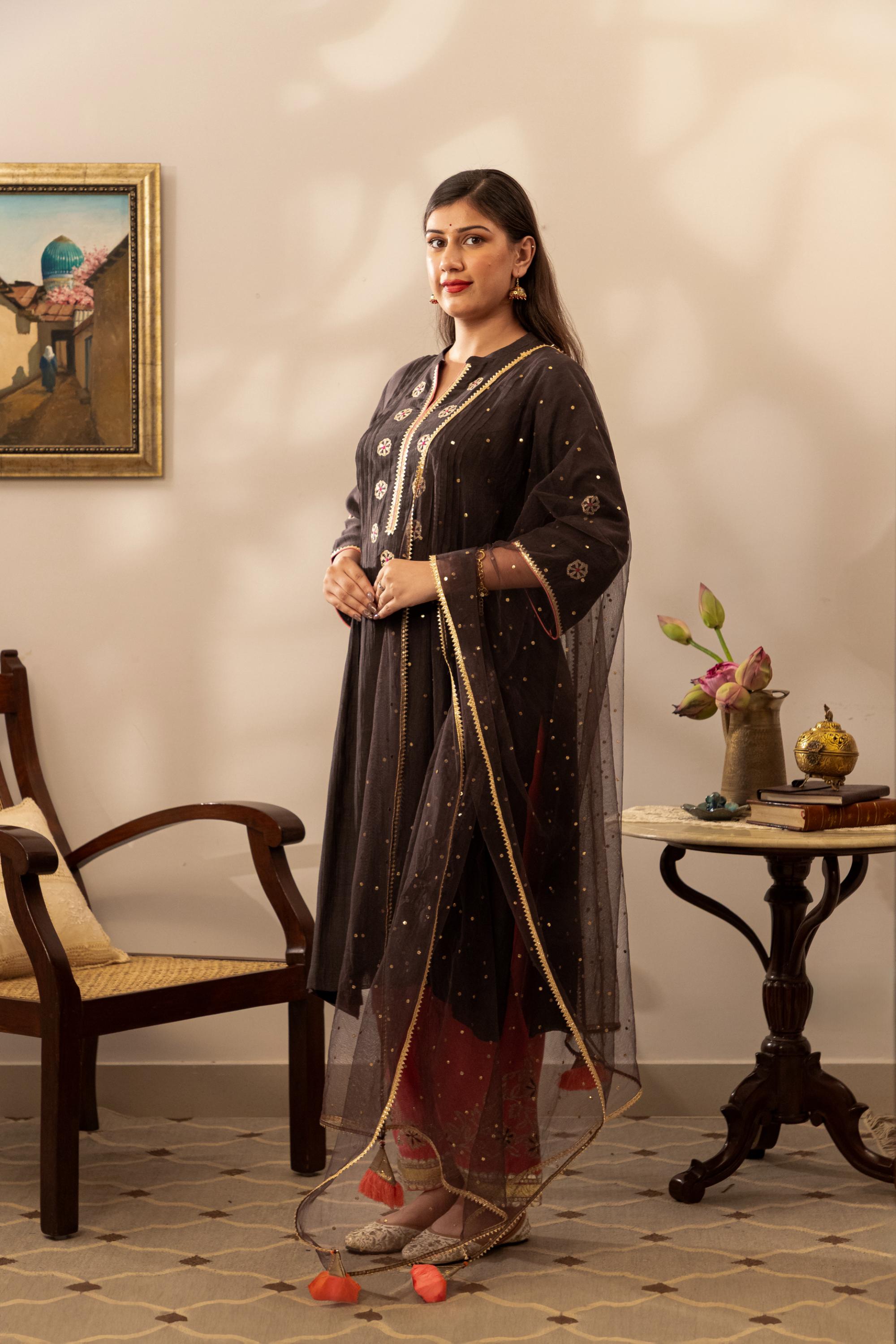 Sanduk Kajal Kurta Set