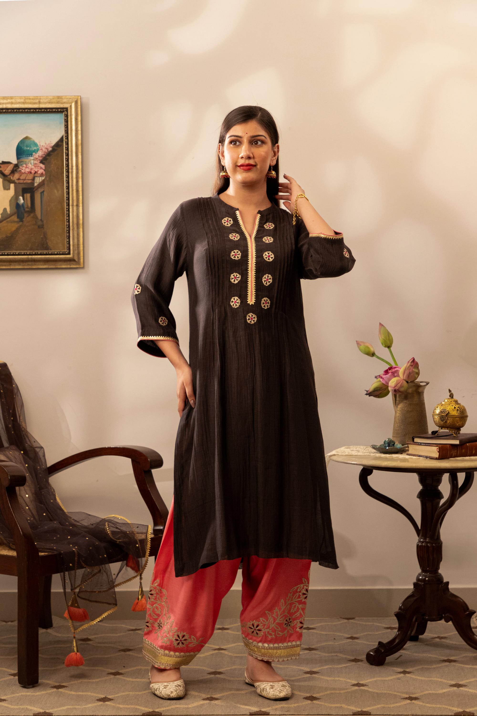 Sanduk Kajal Kurta Set