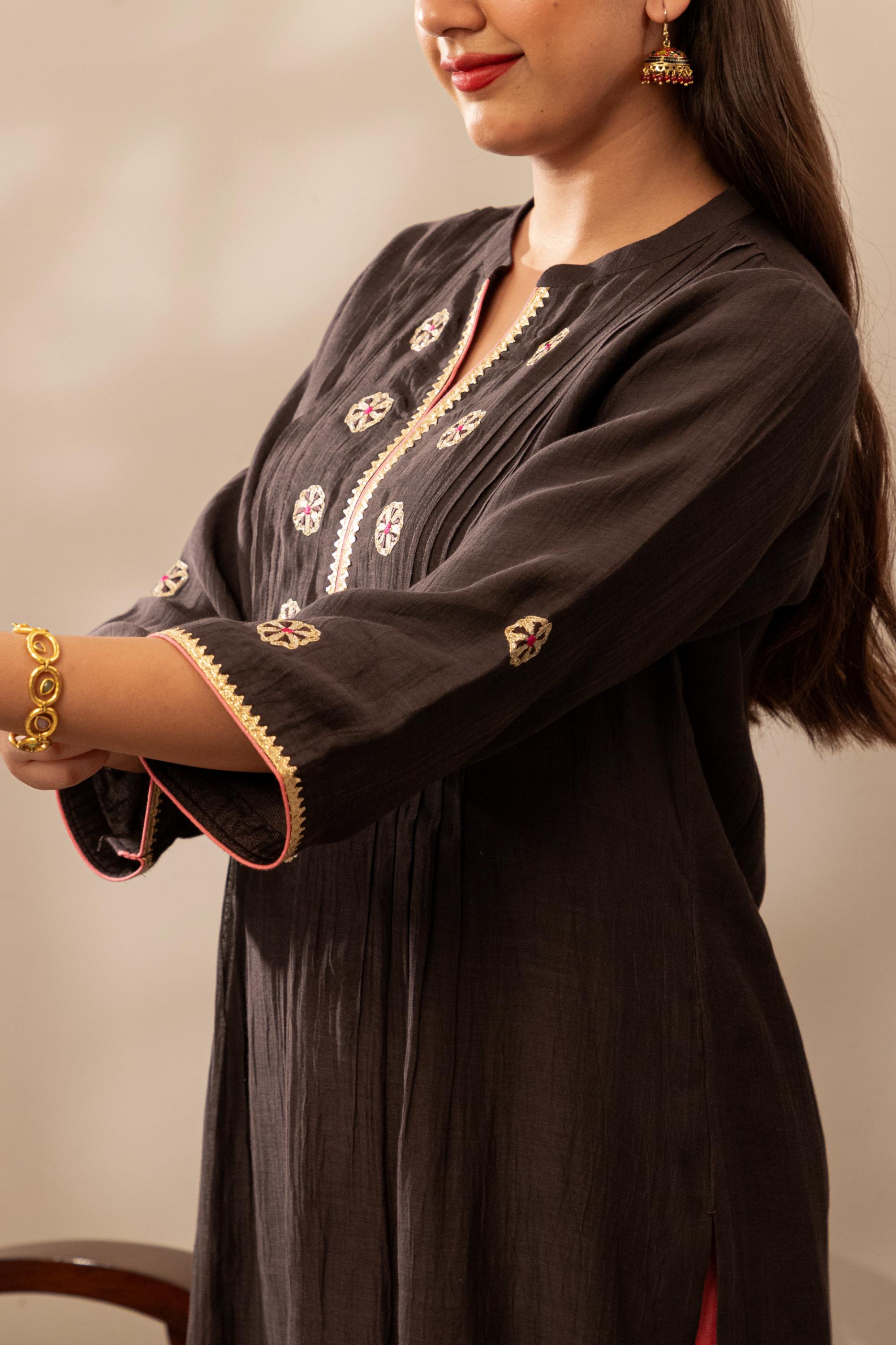 Sanduk Kajal Kurta Set