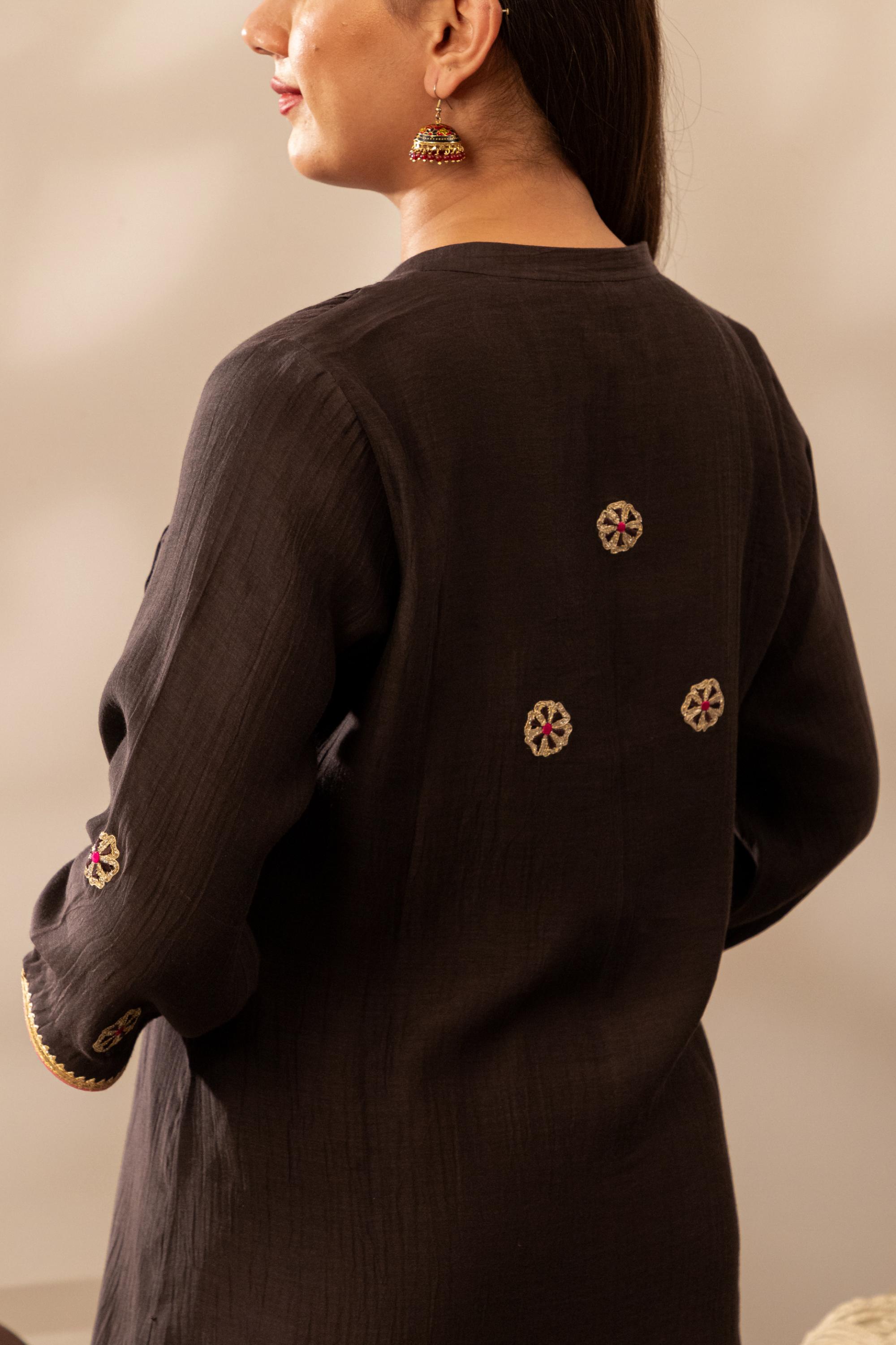 Sanduk Kajal Kurta Set