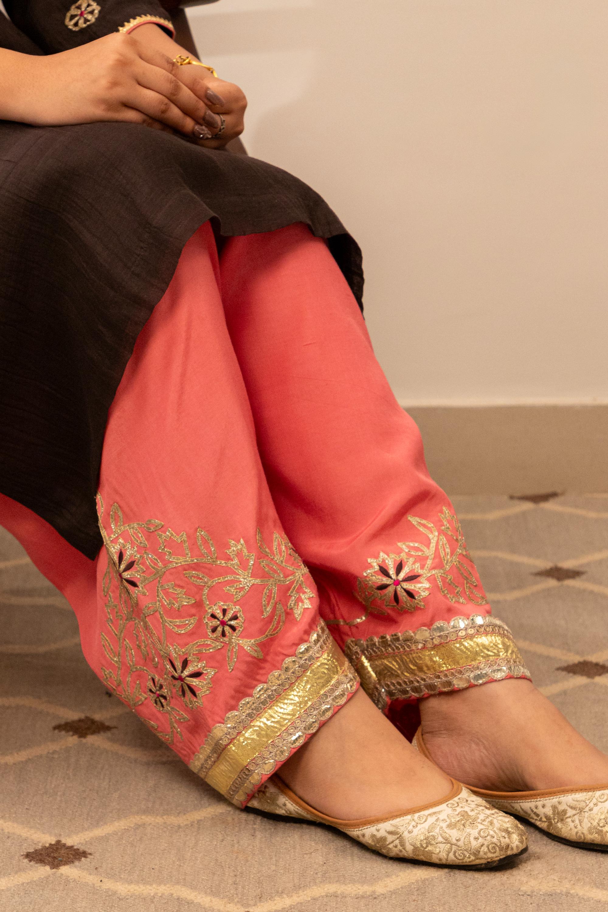 Sanduk Kajal Kurta Set