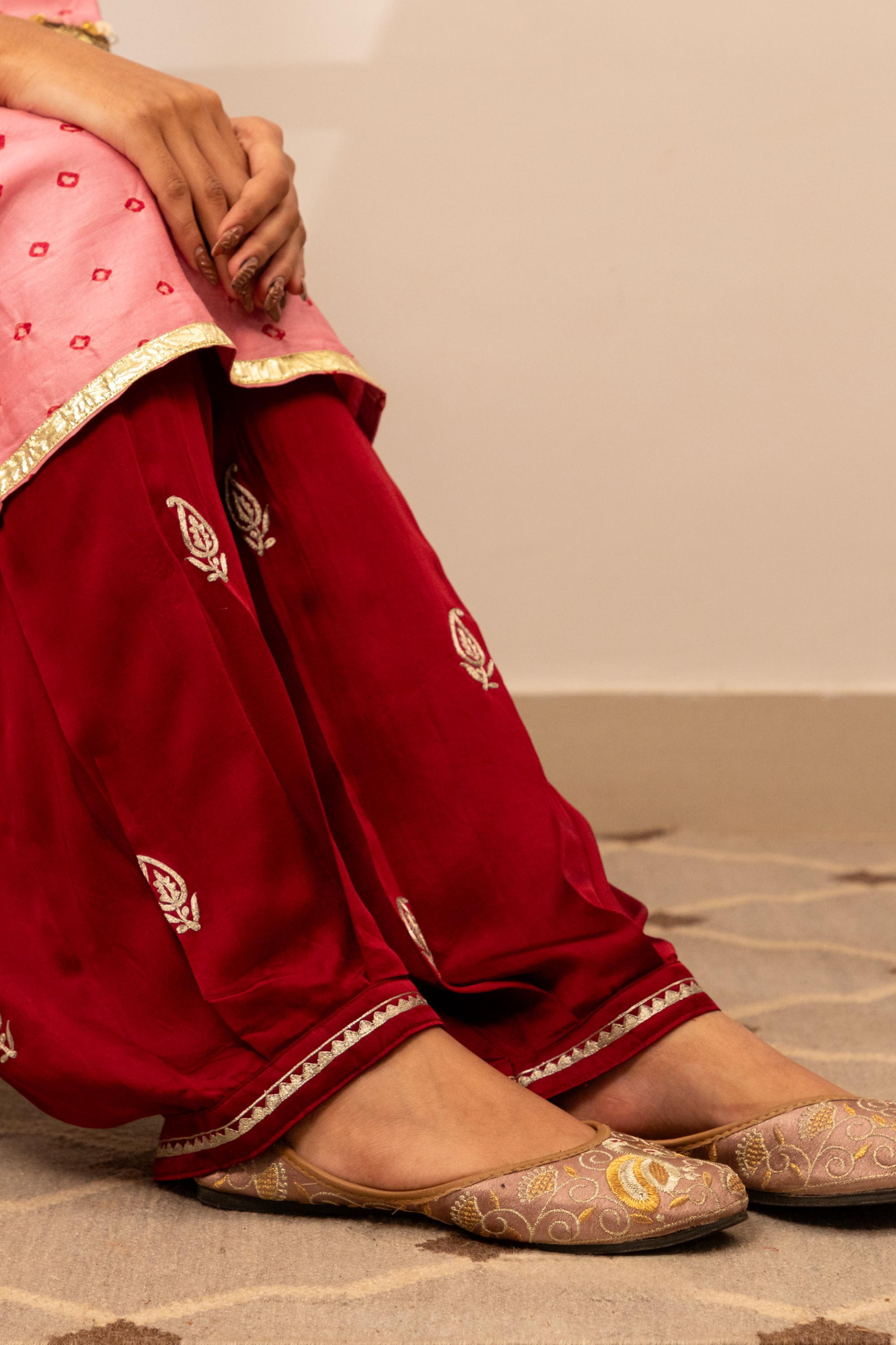 Gulabi Bandhani Kurta Set