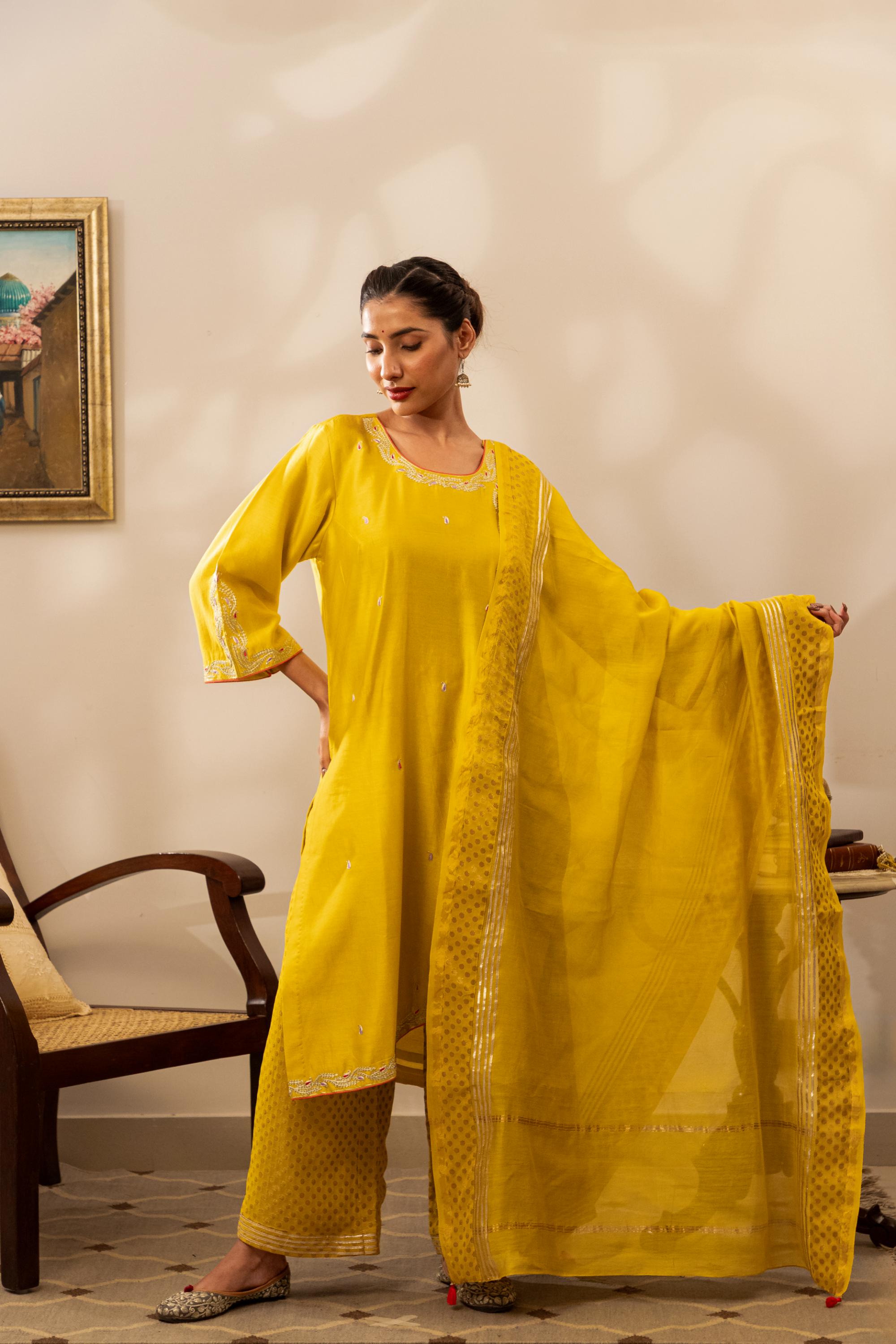 Suneri Haldi Dupatta