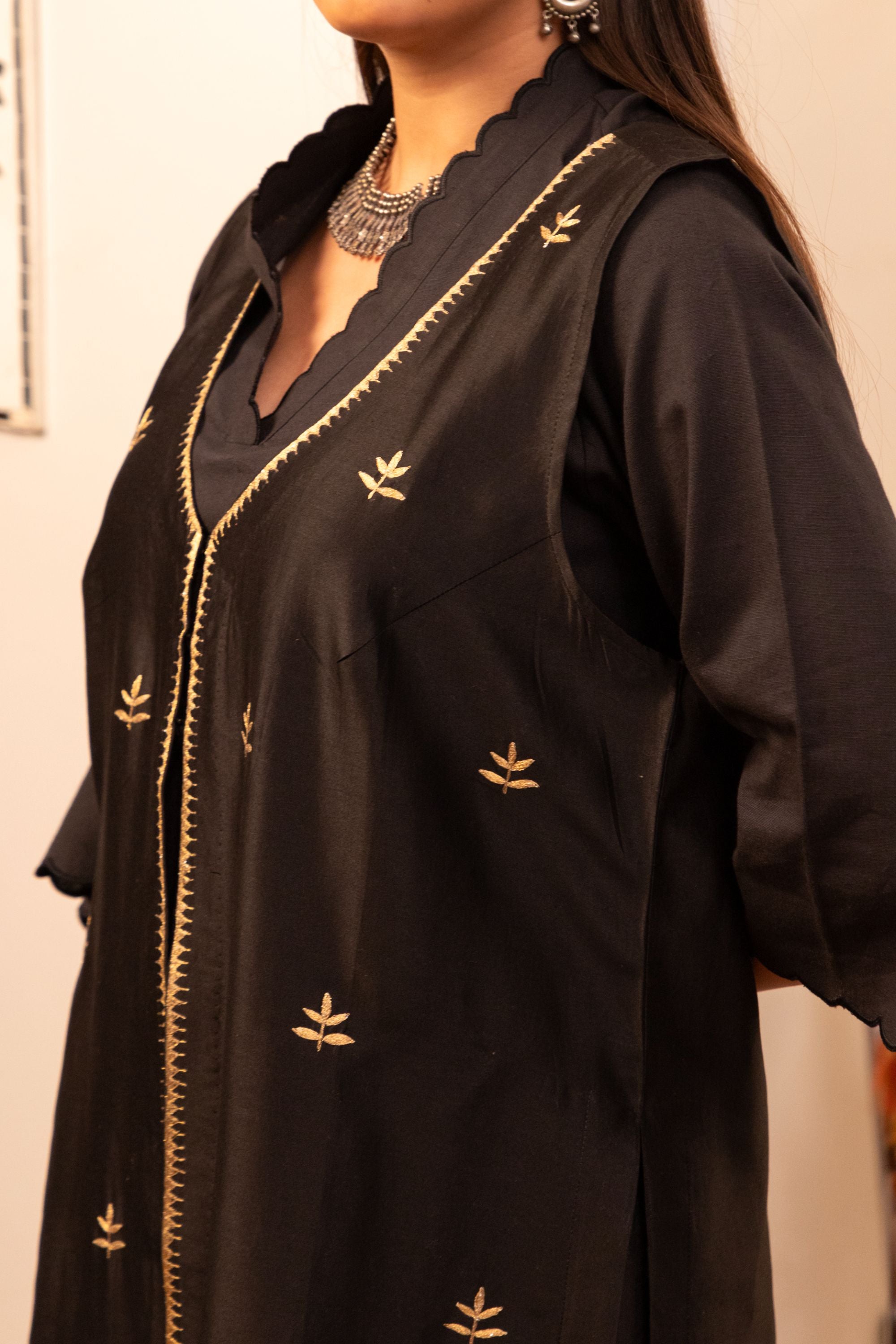 Chandni Overlay - Black