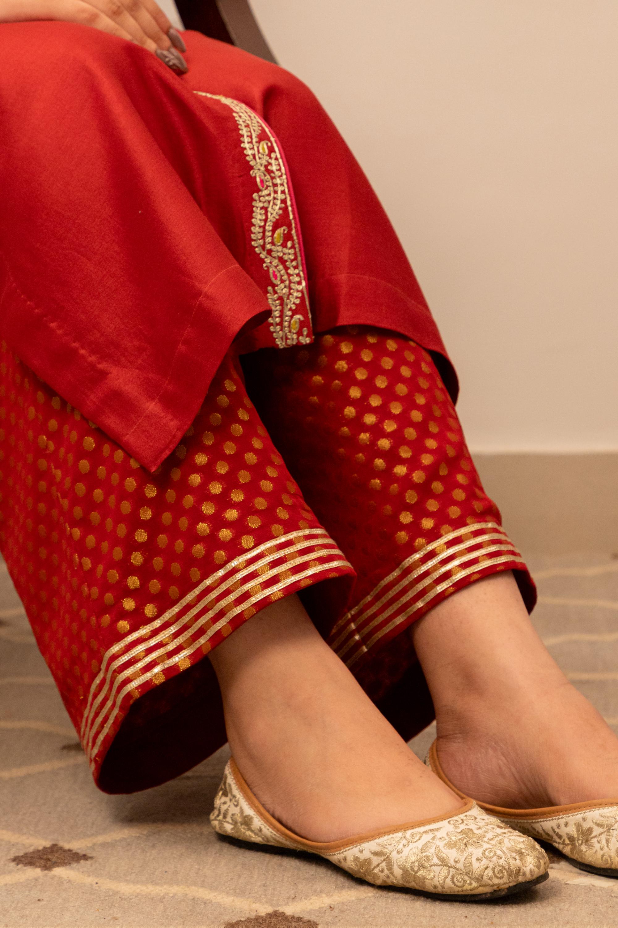 Lal Sunheri Kurta Set