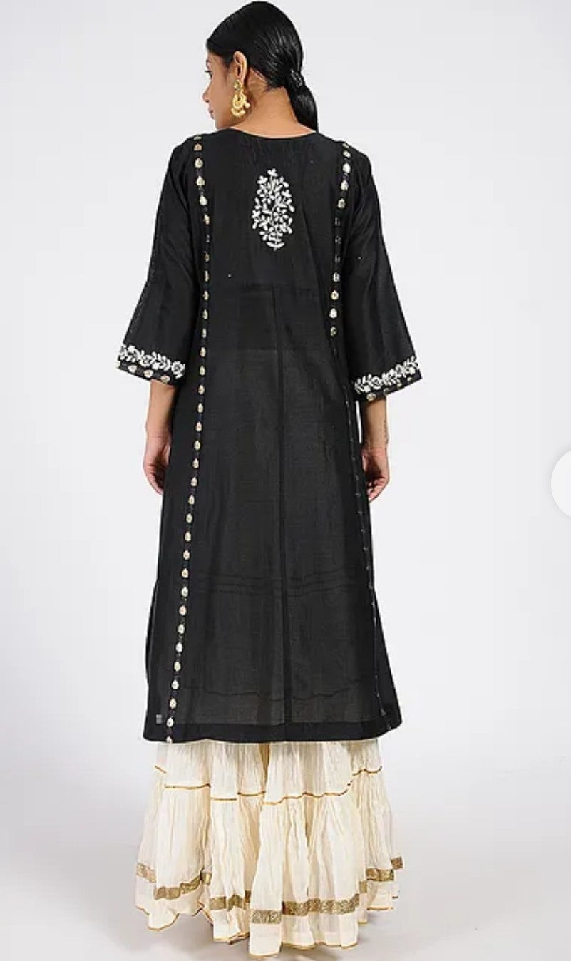 Black_Embroidered_Chanderi_Kurta