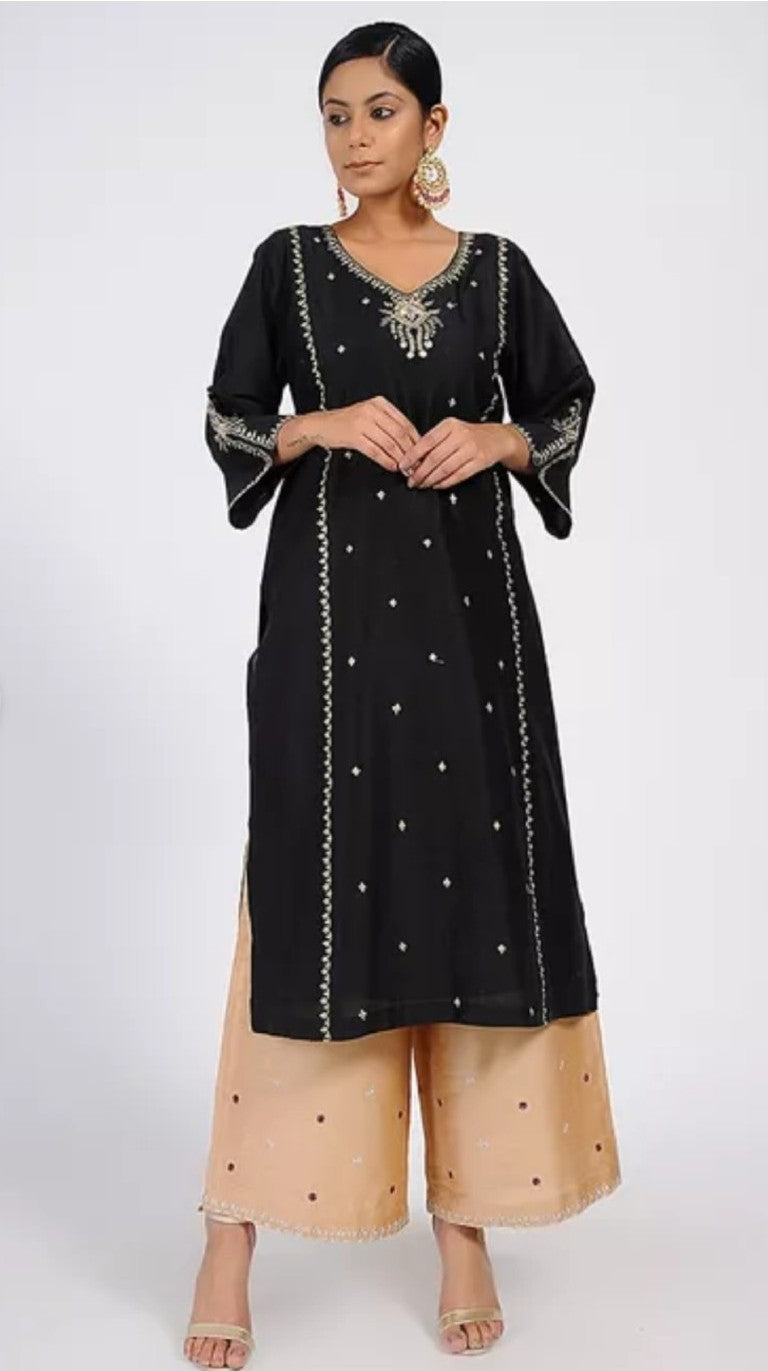 Black_Tilla_embroidered_chanderi_kurta