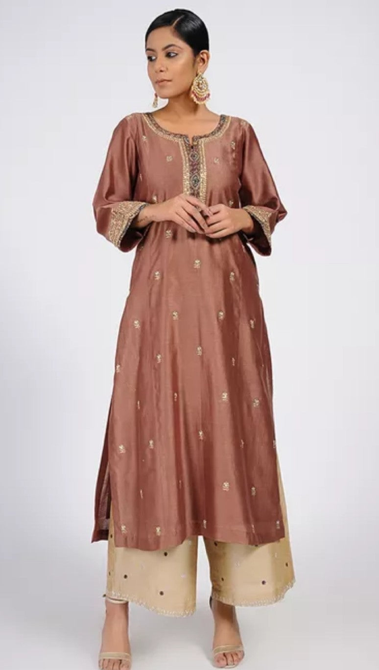 Dusty rose chanderi silk kurta with pant and dupatta with embroidery 