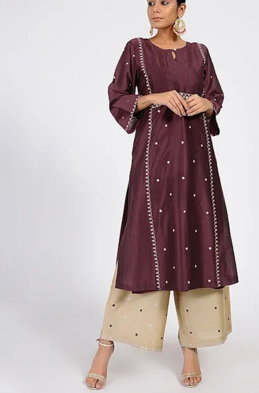 Maroon_Tilla_Embroidered_Chanderi_Kurta_with_Lining