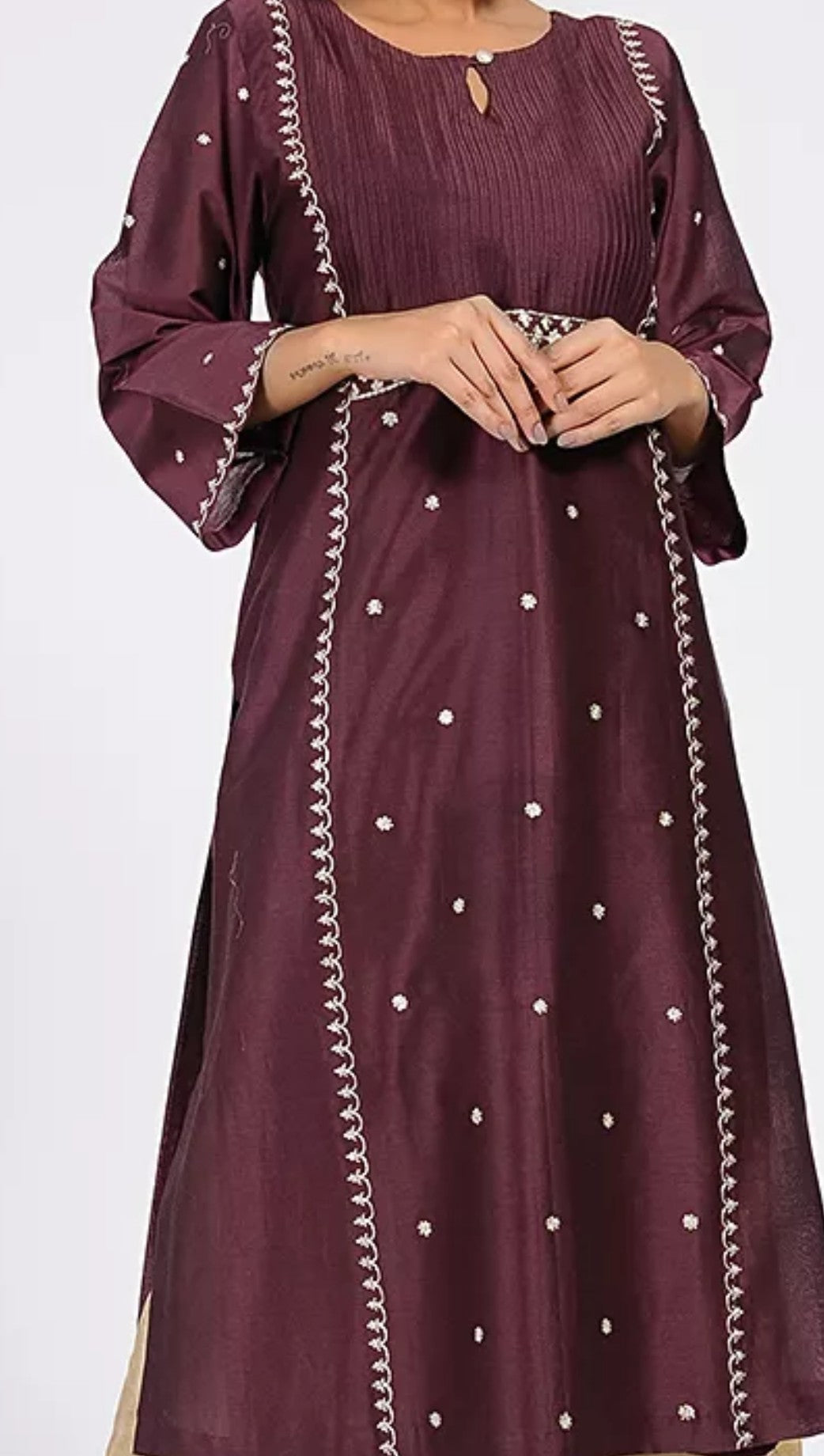 Maroon_Tilla_Embroidered_Chanderi_Kurta_with_Lining
