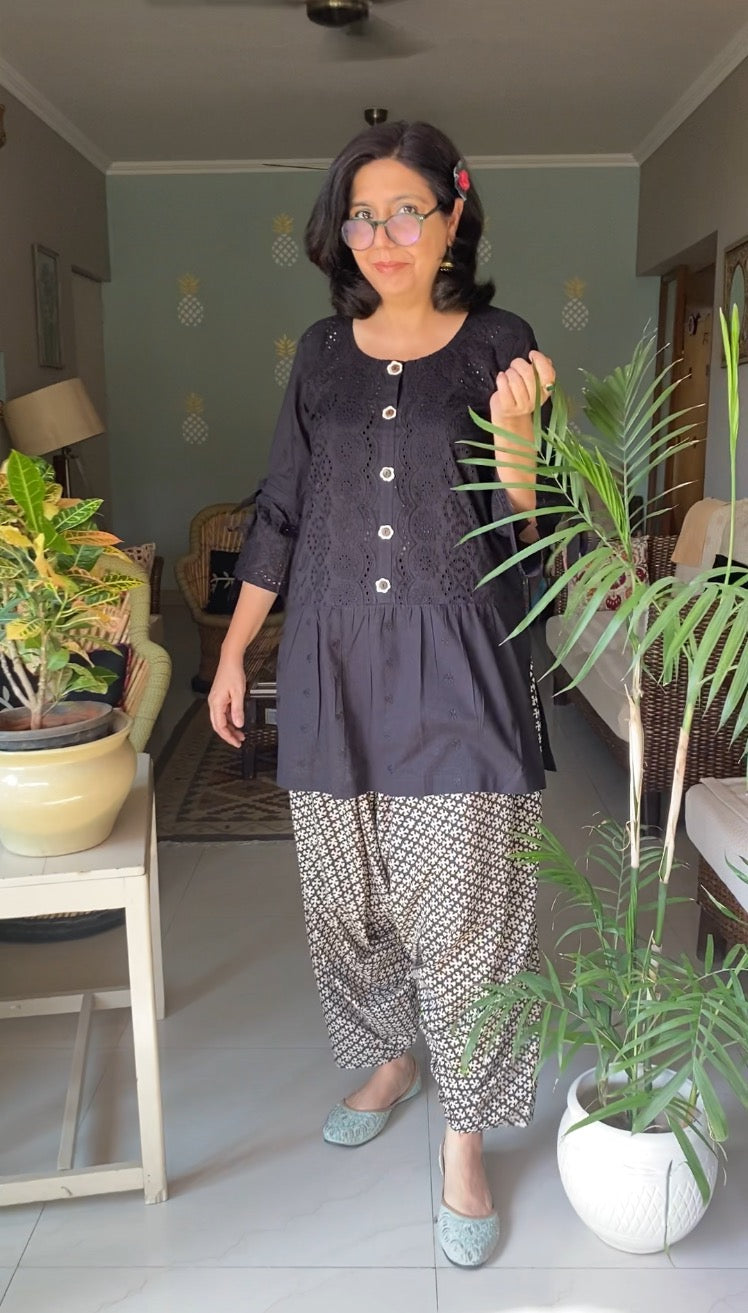 Black raven top
